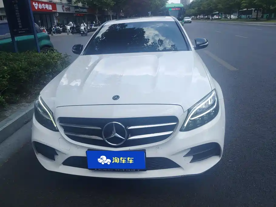 Mercedes-Benz C-Class 2020