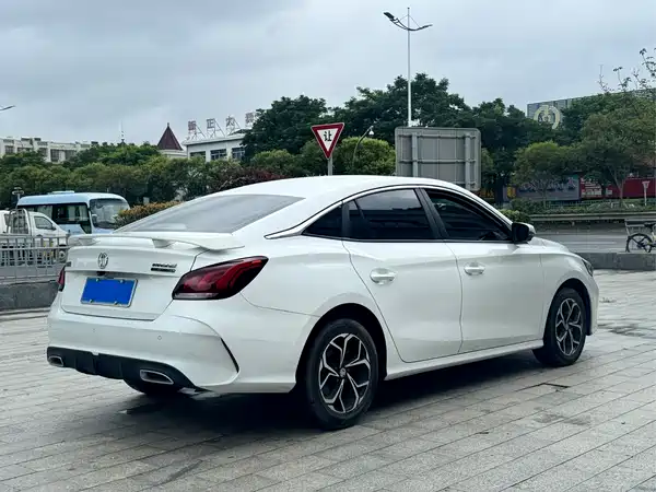 MG MG5 2022