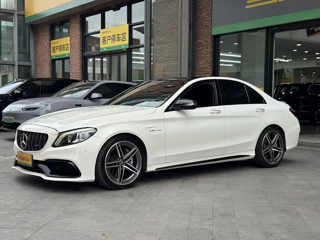 Mercedes-Benz C-Class AMG 2020 — фото 4