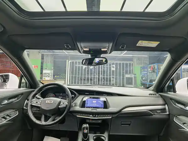 Cadillac XT4 2021