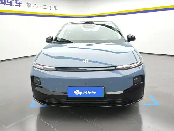 Leapmotor B01 2025