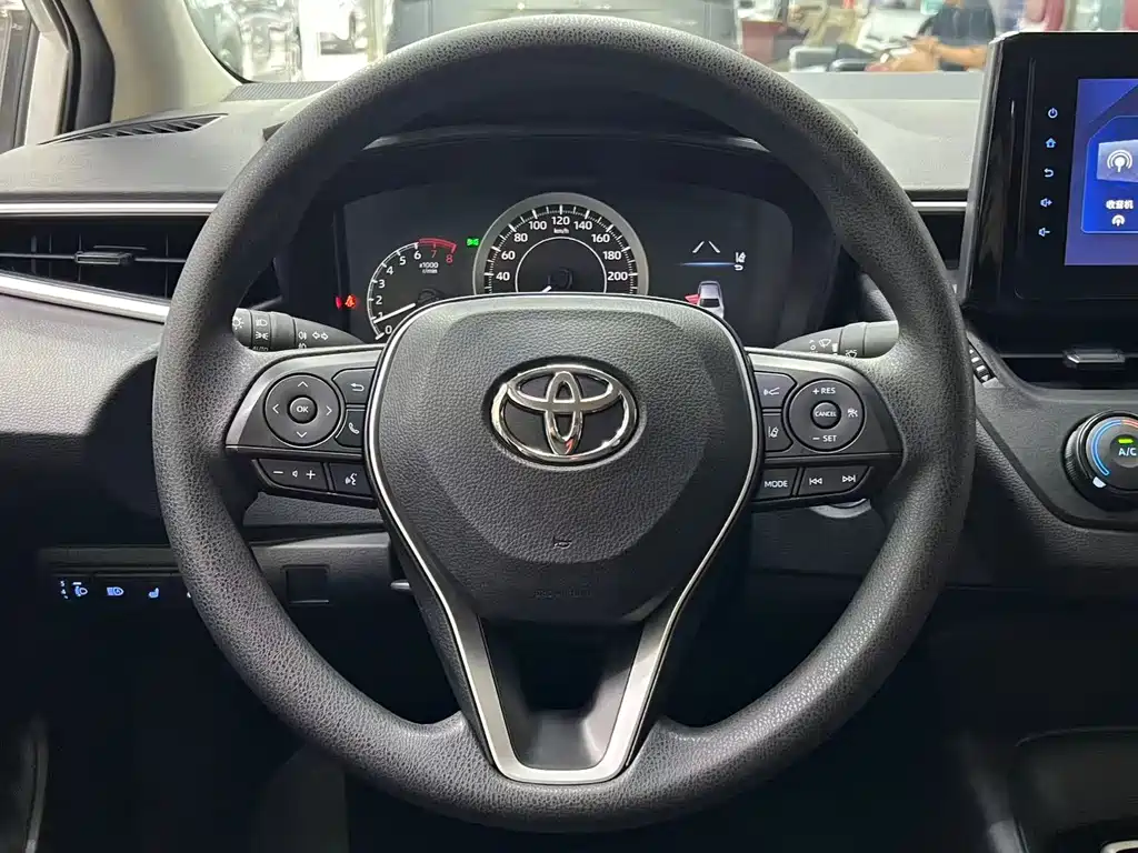 Toyota Corolla 2022 — фото 9