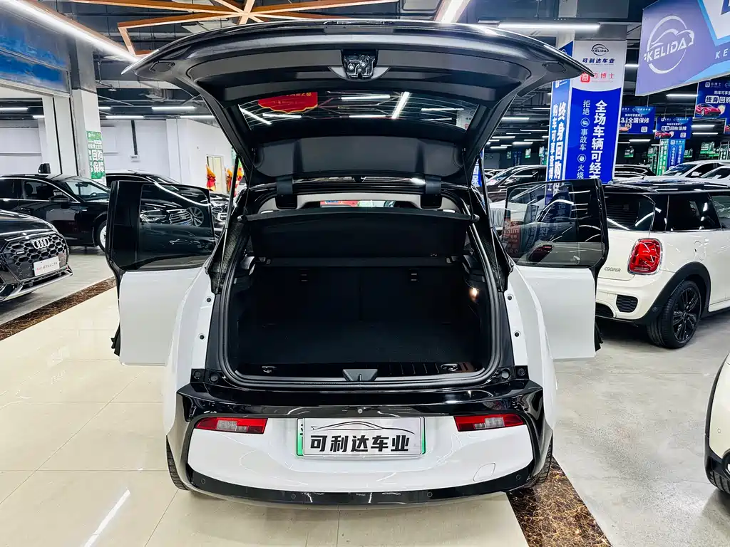 BMW i3 2019 — фото 14