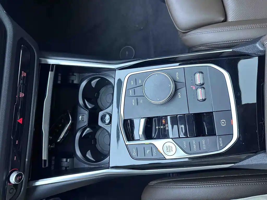 BMW 3 Series 2023 — фото 15