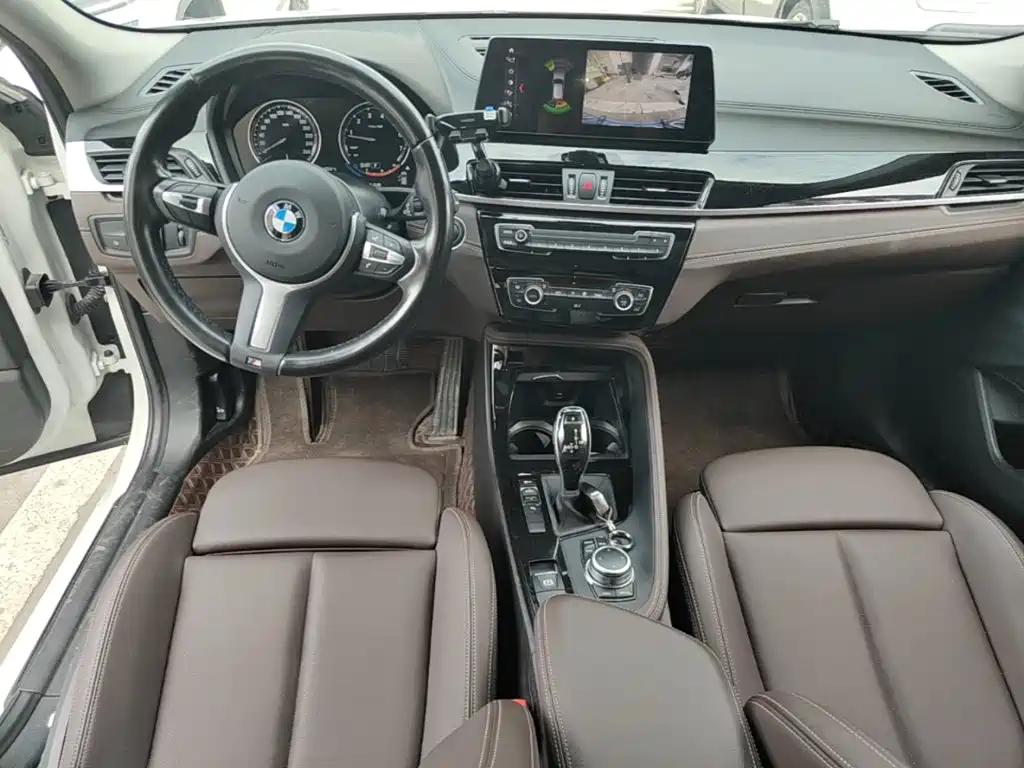 BMW X2 2022 — фото 10