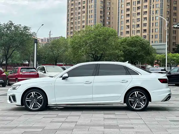 Audi A4L 2020