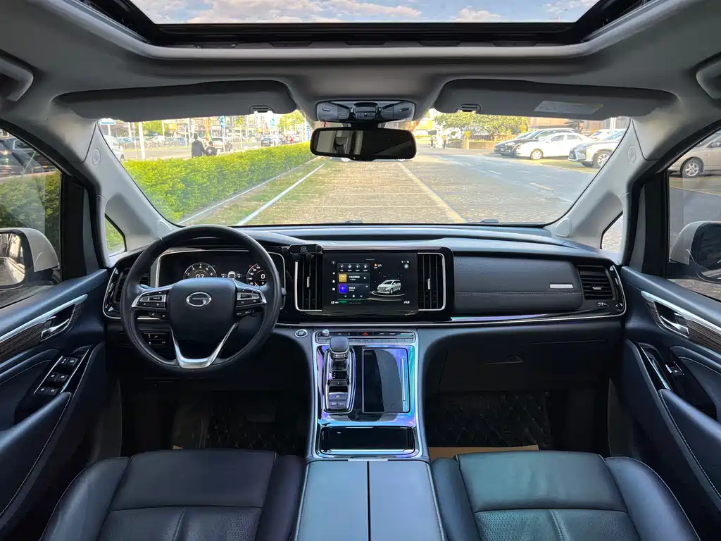 GAC Motor Trumpchi M8 2022 — фото 19