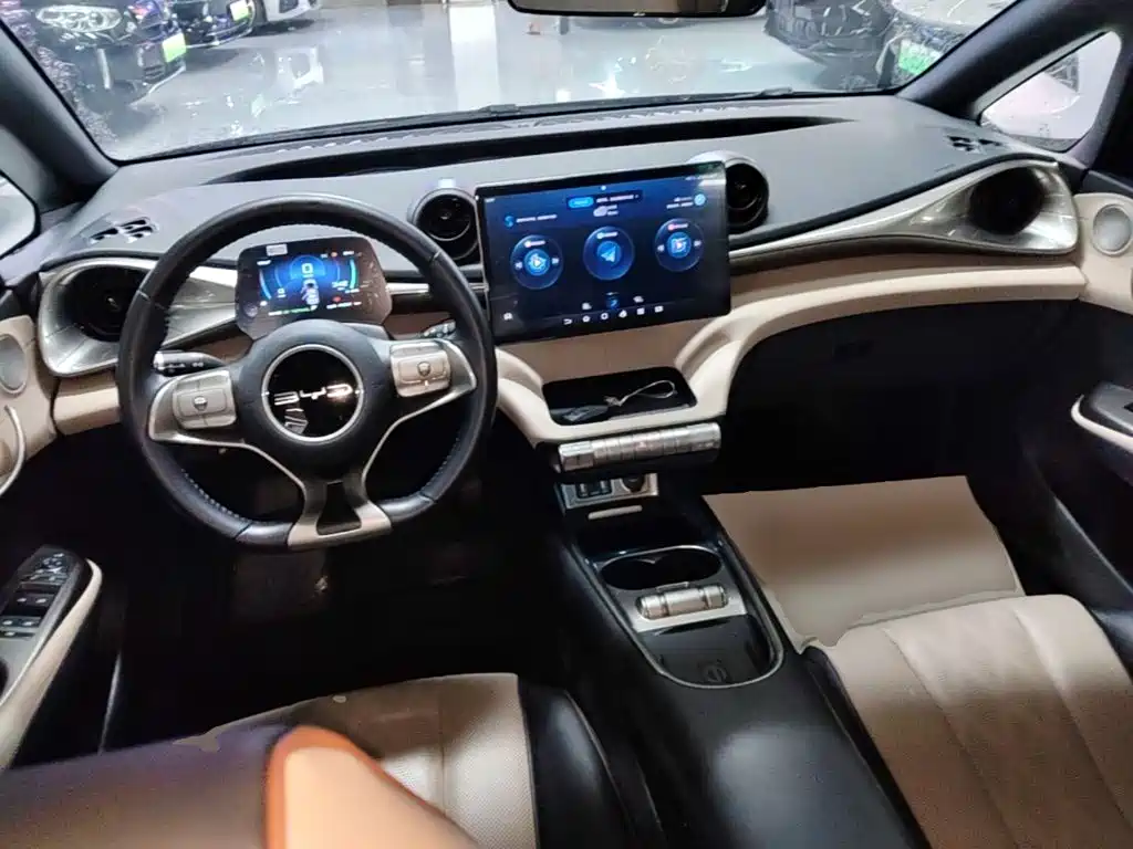 BYD Dolphin 2023 — фото 10