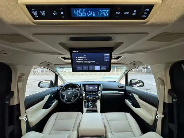 Toyota Alphard 2022