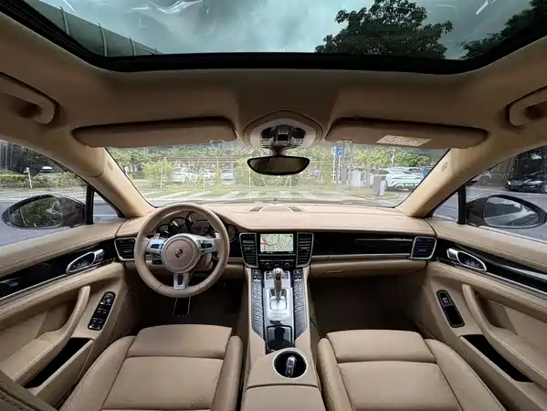 Porsche Panamera 2016