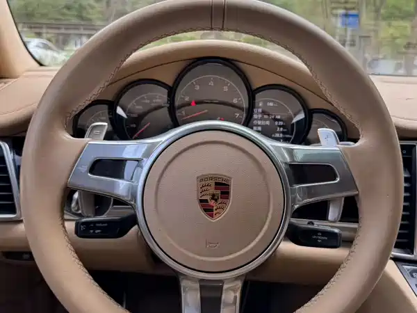 Porsche Panamera 2016