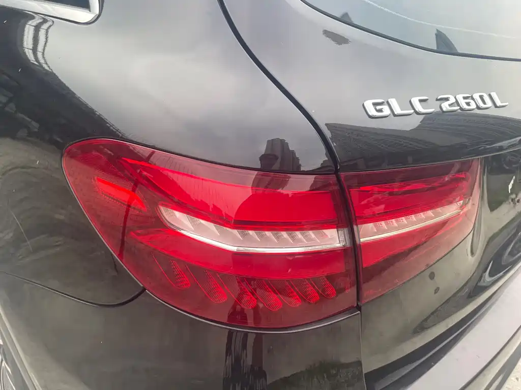 Mercedes-Benz GLC 2018 — фото 9