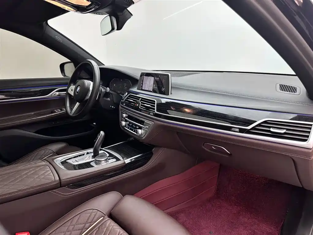 BMW 7 Series 2022 — фото 11