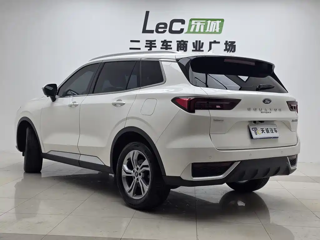 Ford Territory 2023 — фото 18