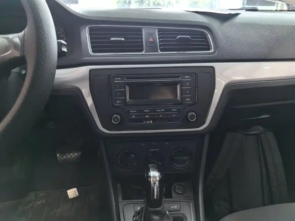 Volkswagen Gran Lavida 2016 — фото 13
