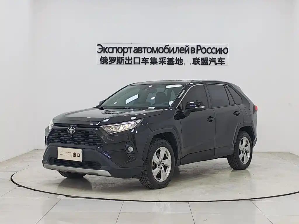 Toyota RAV4 2021 — фото 1