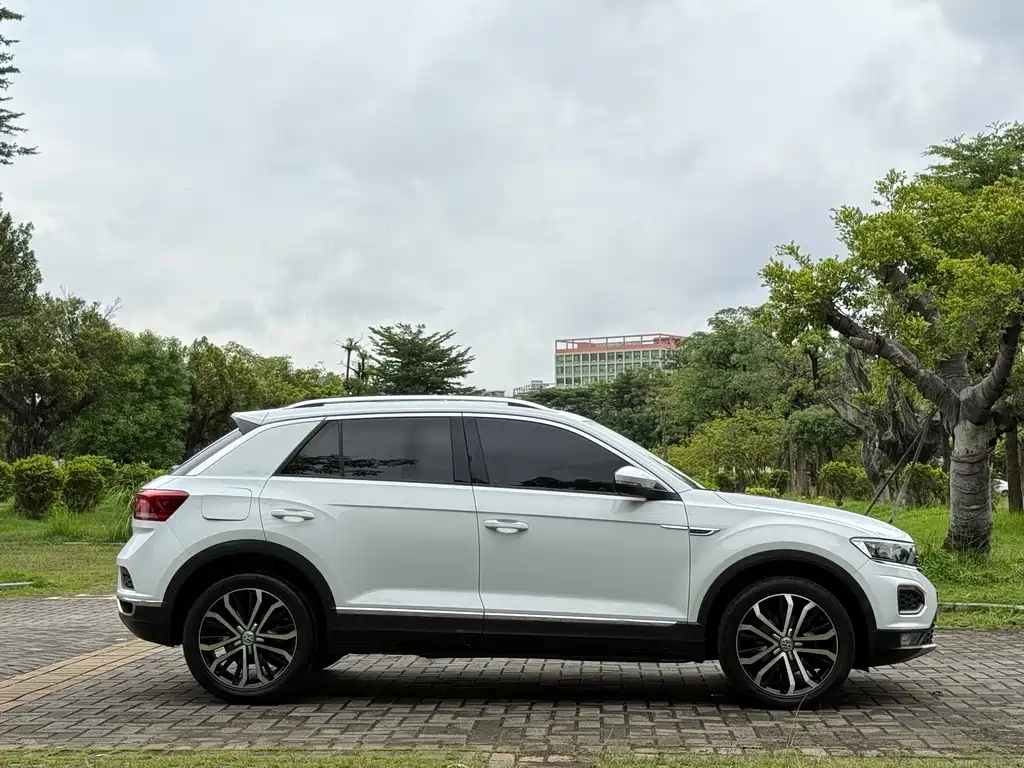 Volkswagen T-Roc 2020 — фото 20