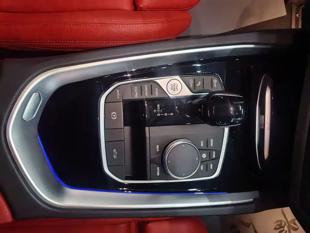 BMW Z4 2021 — фото 10
