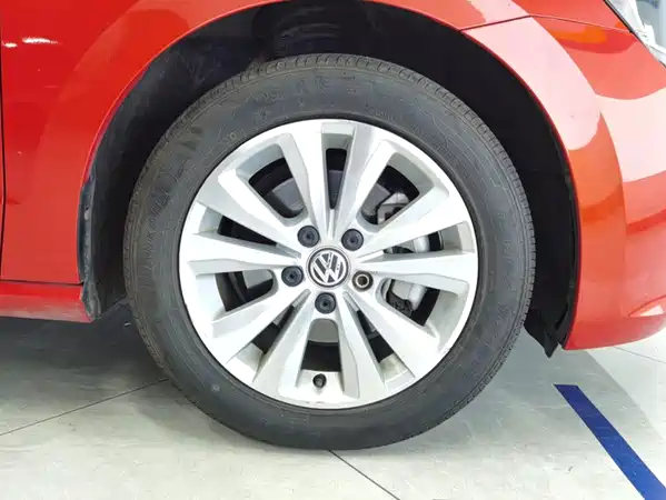 Volkswagen Golf Jialu 2016