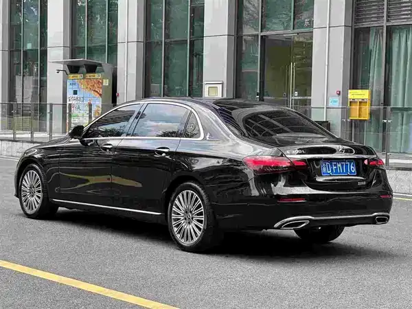 Mercedes-Benz E-Class 2021