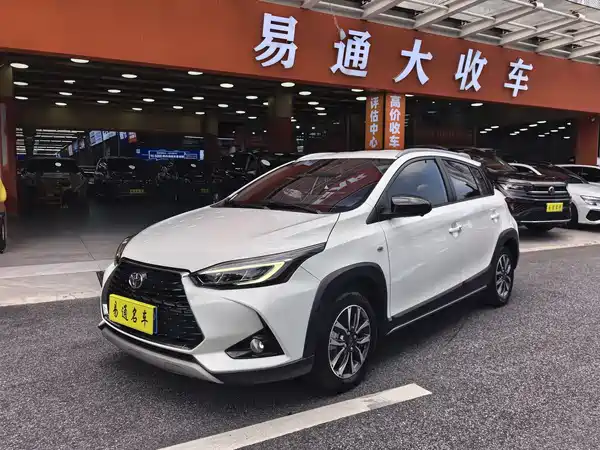Toyota Yaris L 2022