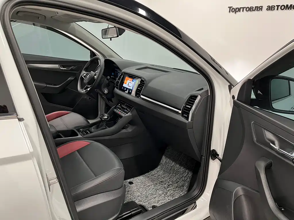 Skoda Karoq 2023 — фото 18