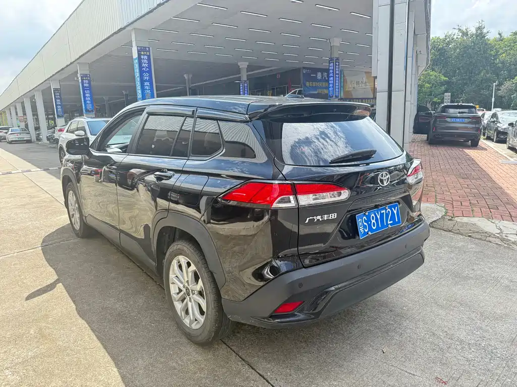Toyota Frontlander 2024