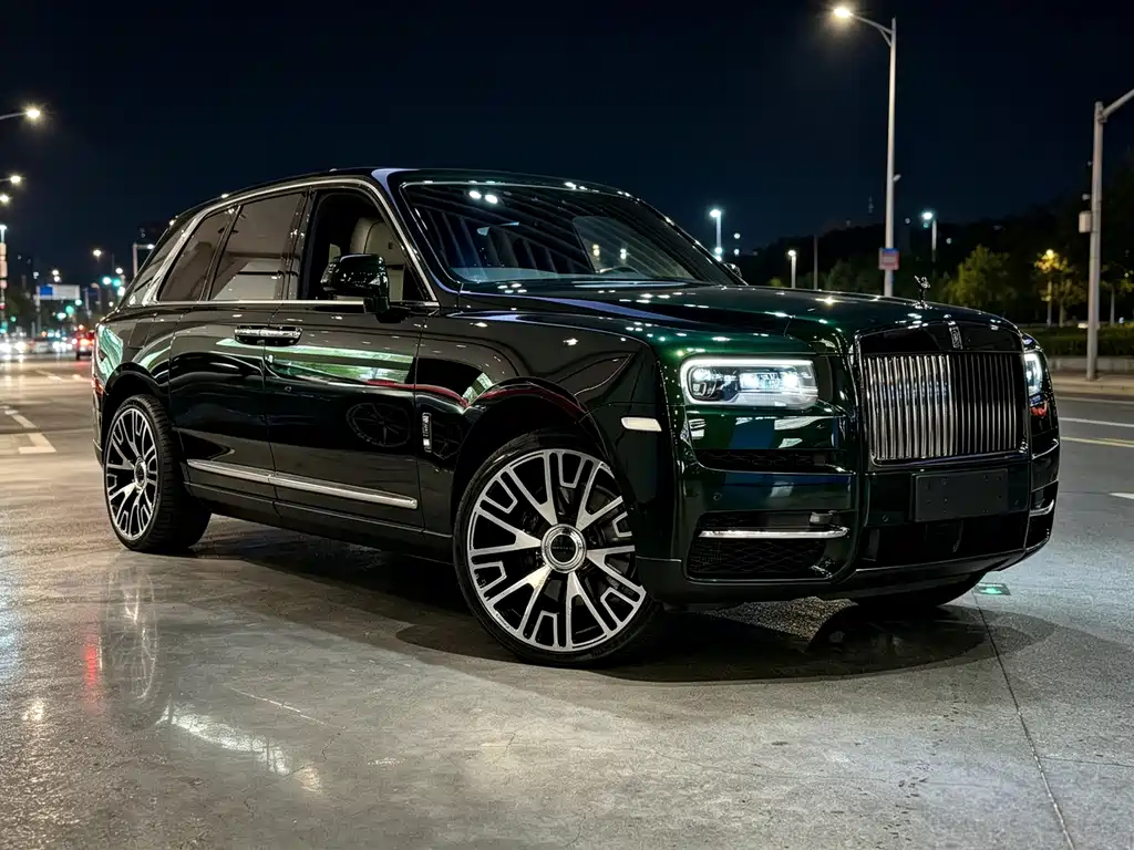 Rolls-Royce Cullinan 2020 — фото 1