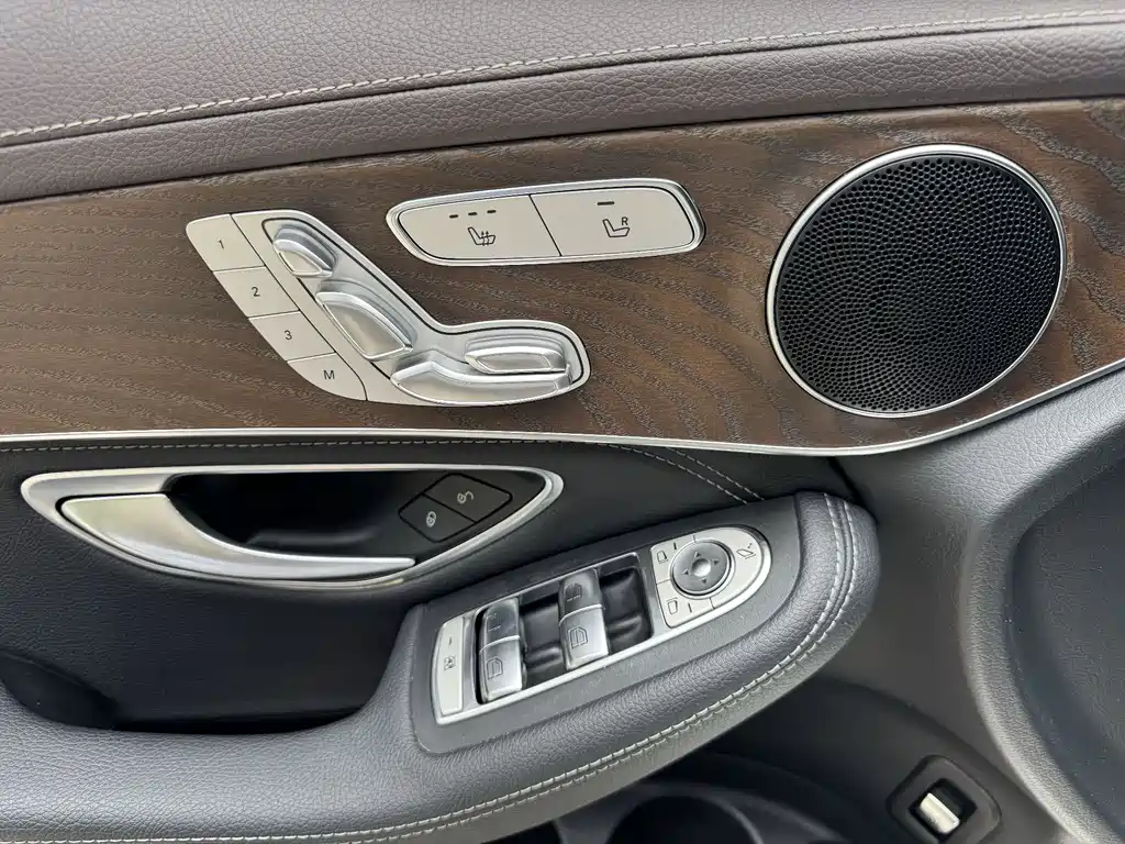 Mercedes-Benz GLC 2020 — фото 22