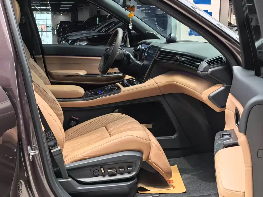 NIO ES8 2021 — фото 6
