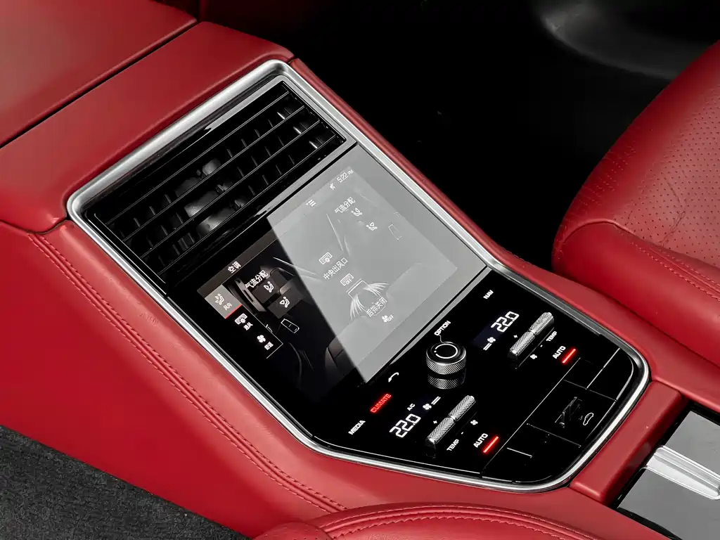 Porsche Panamera 2017 — фото 20