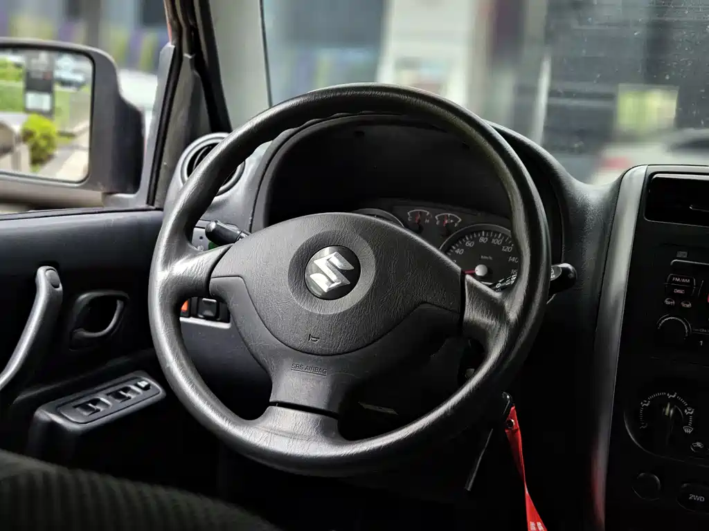 Suzuki Jimny 2009 — фото 15