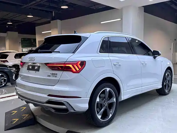 Audi Q3 2022