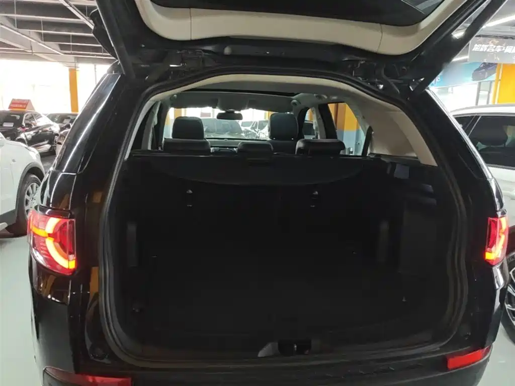 Land Rover Discovery Sport 2019 — фото 19