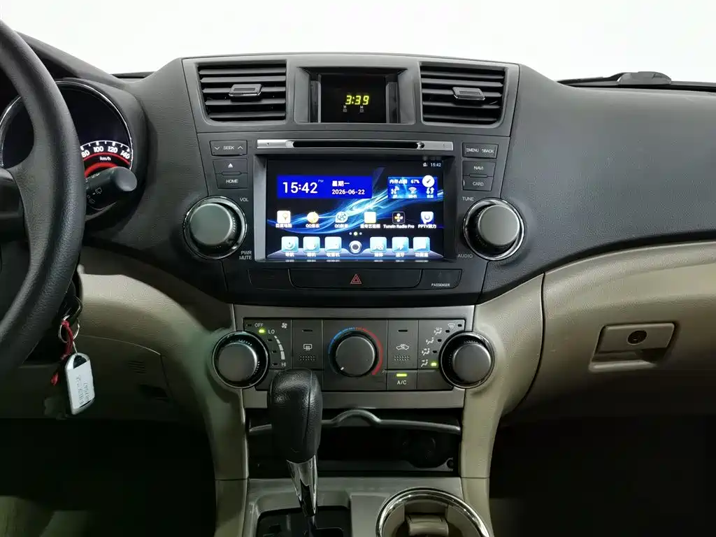 Toyota Highlander 2013 — фото 12