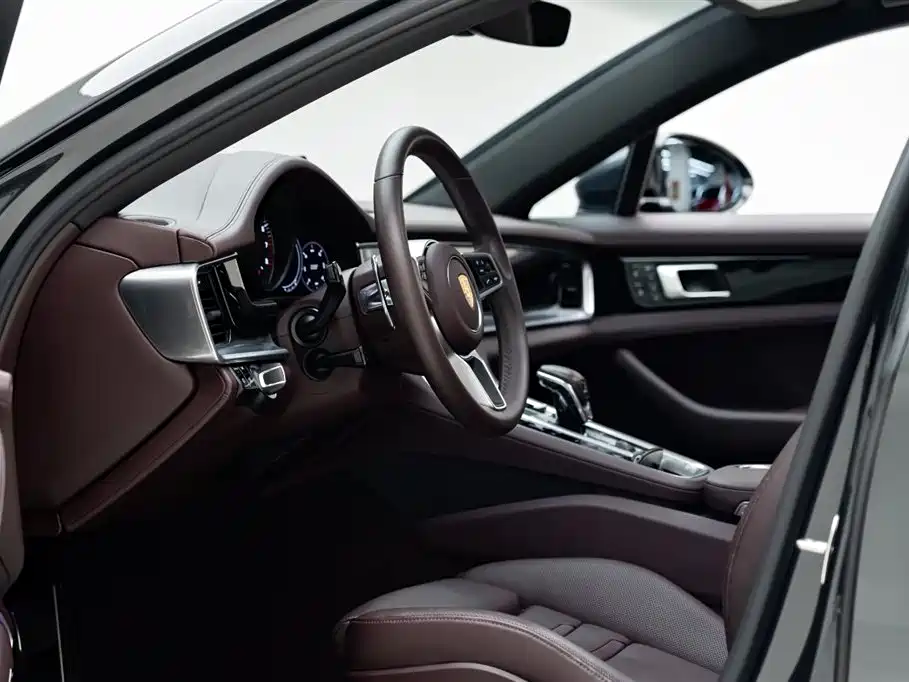 Porsche Panamera 2019 — фото 10