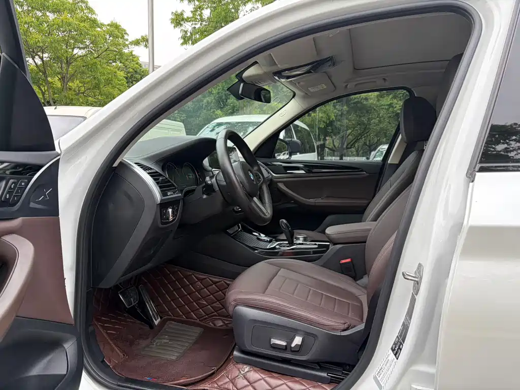 BMW X3 2018 — фото 14