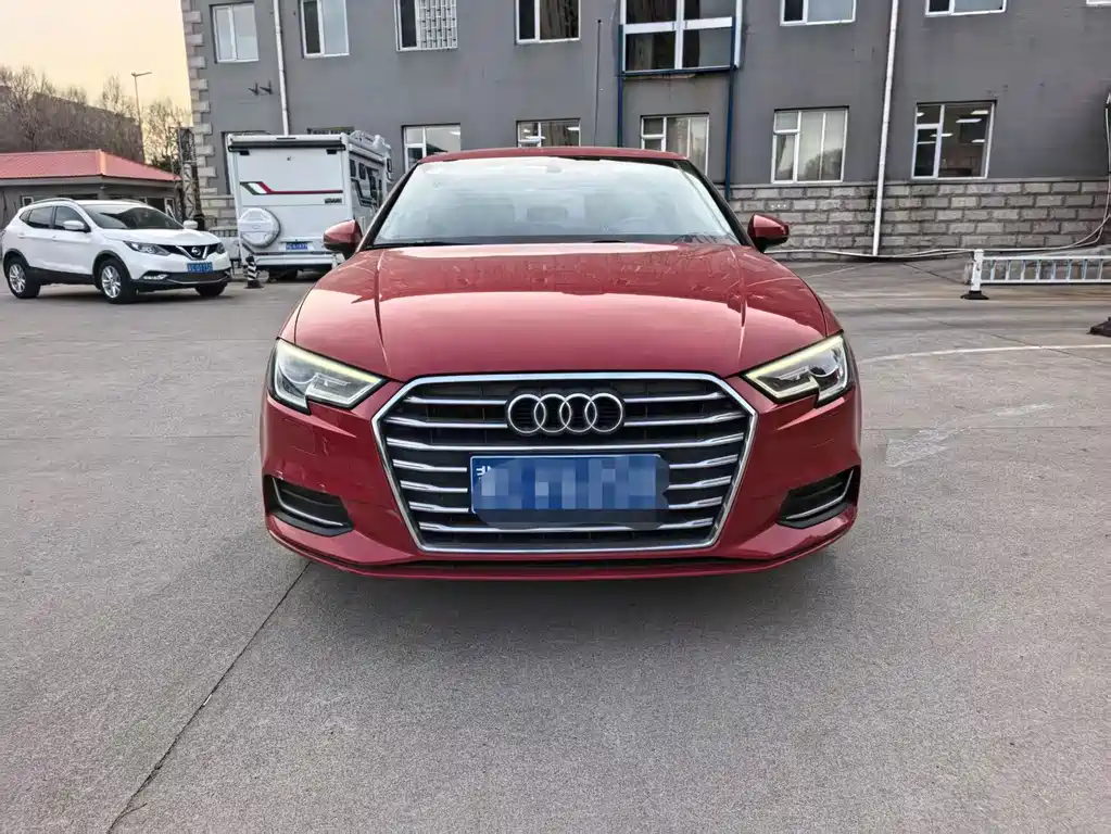 Audi A3 2019 — фото 1