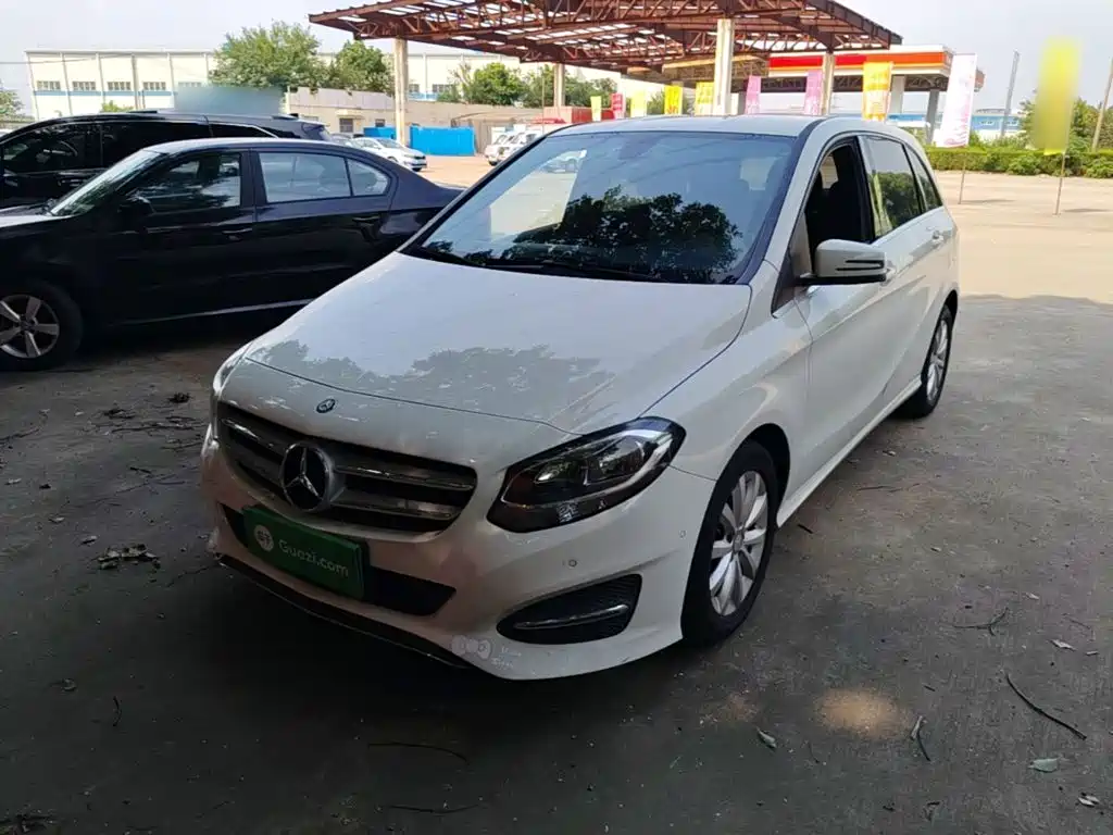 Mercedes-Benz B-Class 2016 — фото 1