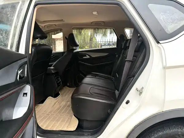 Baojun 560 2015