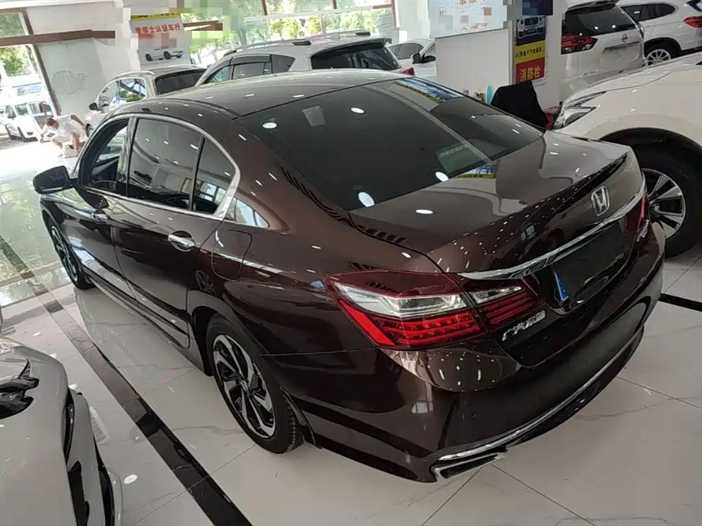 Honda Accord 2017 — фото 5