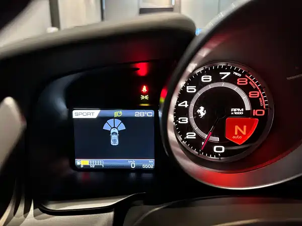 Ferrari F8 2021