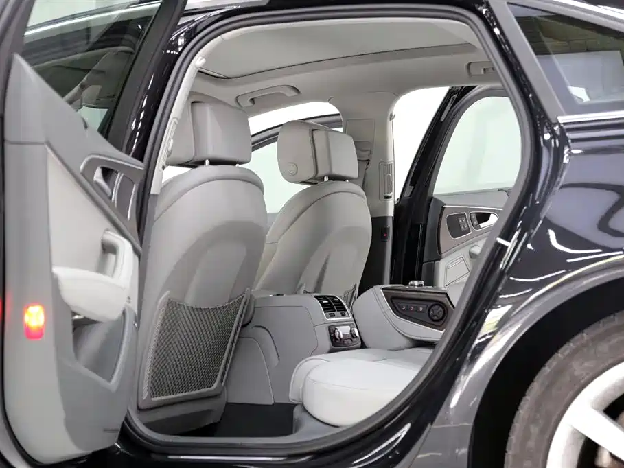 Audi A6L 2015