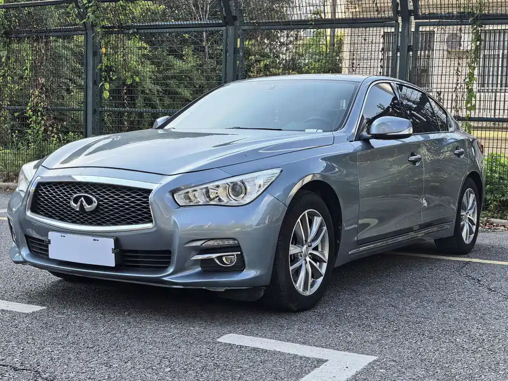 Infiniti Q50L 2016