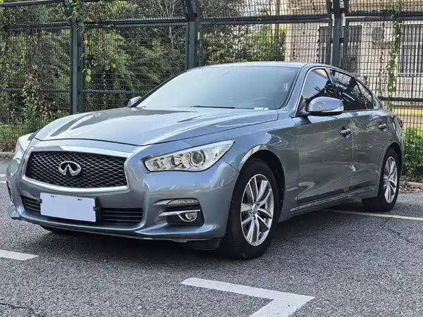 Infiniti Q50L 2016