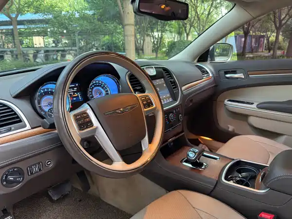 Chrysler 300C 2016