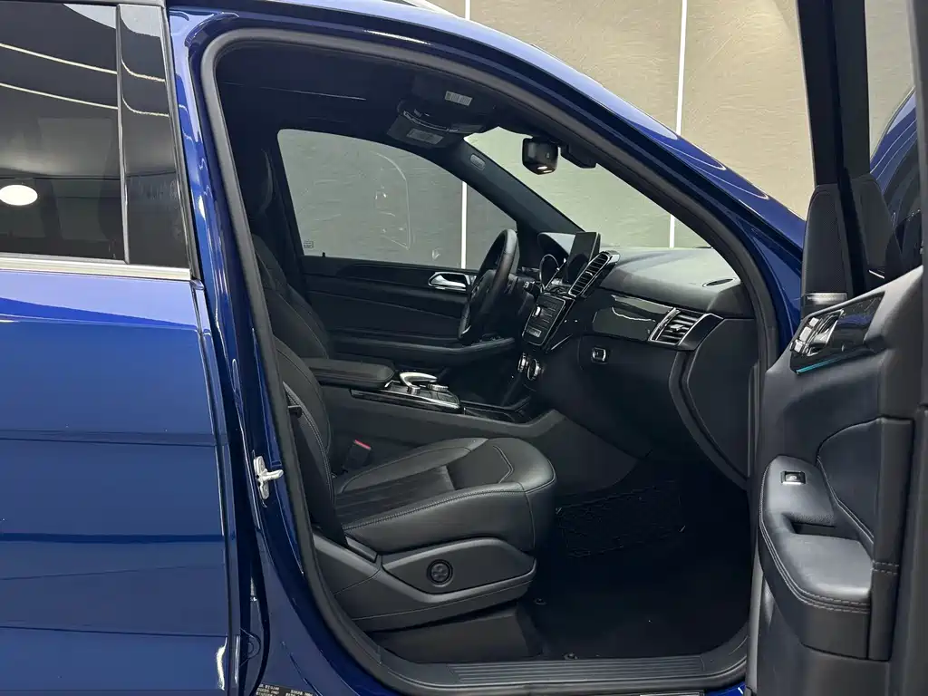 Mercedes-Benz GLE 2018 — фото 22