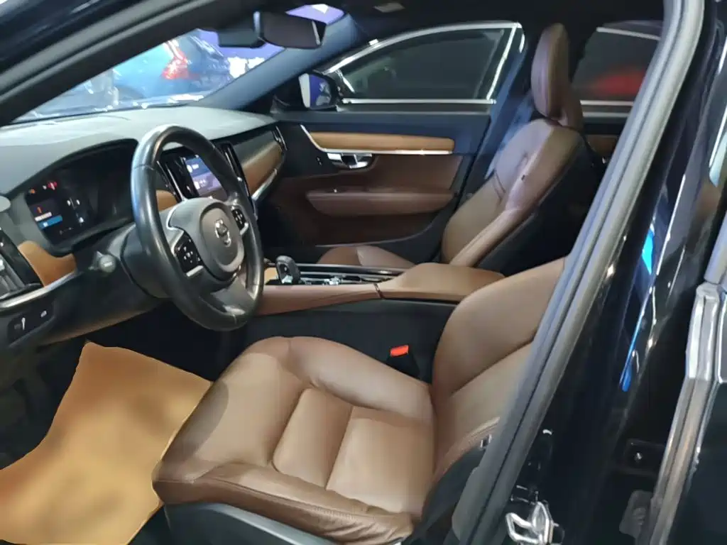 Volvo S90 2022 — фото 15