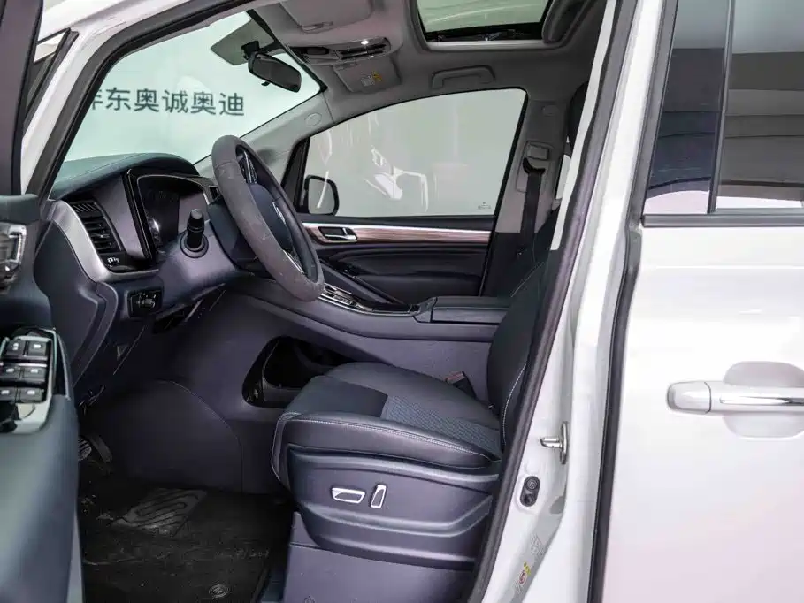 GAC Trumpchi M8 2023 — фото 6