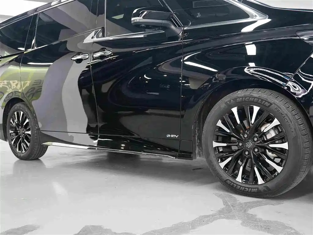 Toyota Vellfire 2025 — фото 15
